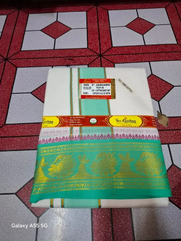 Pujari Dhoti with Uttorio